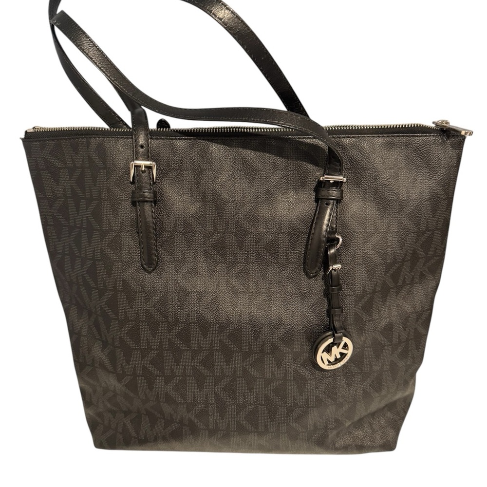Michael Kors Black Sophisticated large Tote -EUC